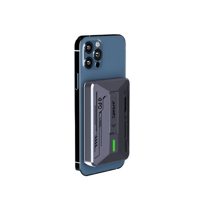CE Magnetyczny składany bezprzewodowy ładowarka 5000mAh Magnet Power Bank Typ C wyjście